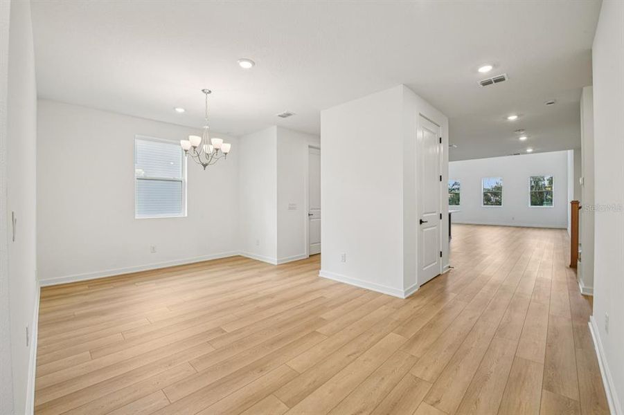 Spacious, unfurnished interior of a new home in Northlake Traditional, Winter Garden (Image 49). Spacious, unfurnished interior of a new home in Northlake Traditional, Winter Garden (Image 49).