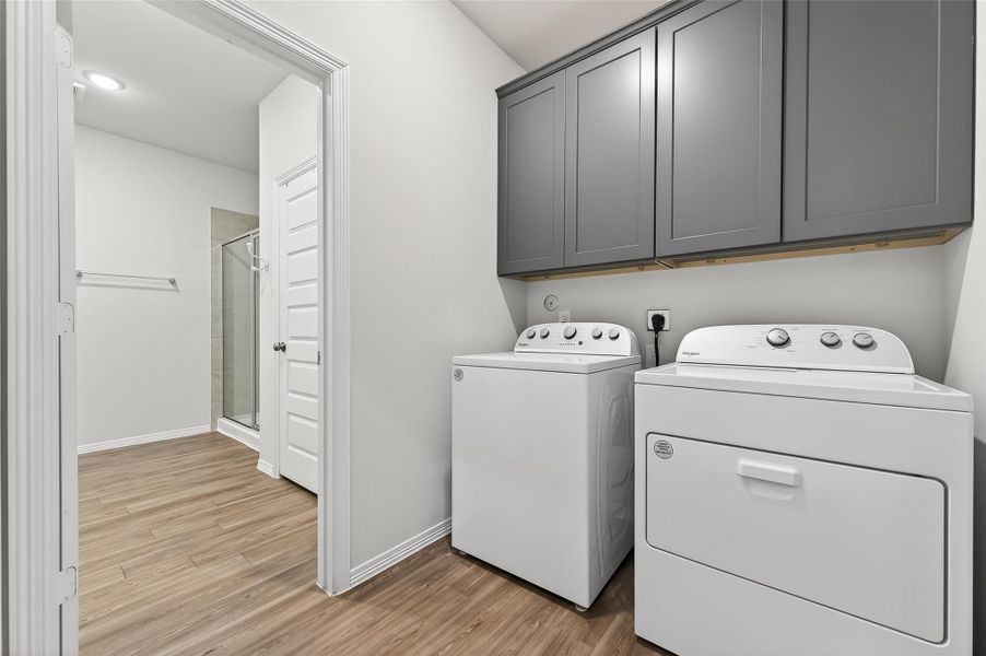 Furnished interior view inside a new home in , Tomball (Image 45).