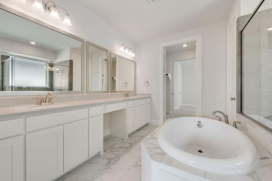 Furnished interior view inside a new home in Dominion of Pleasant Valley, Wylie (Image 13).