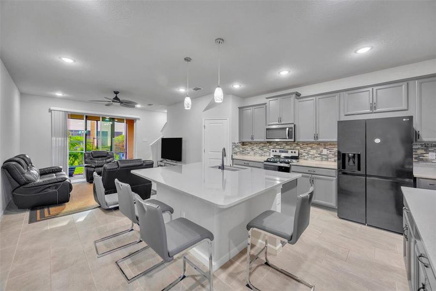 Furnished interior view inside a new home in , Lutz (Image 12).