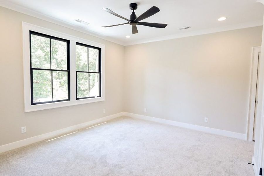 Spacious, unfurnished interior of a new home in Hidden River, Signal Mountain (Image 109). Spacious, unfurnished interior of a new home in Hidden River, Signal Mountain (Image 109).