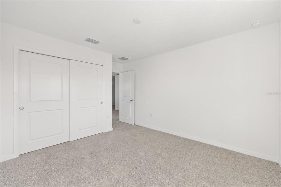 Spacious, unfurnished interior of a new home in Calesa Township, Ocala (Image 53).