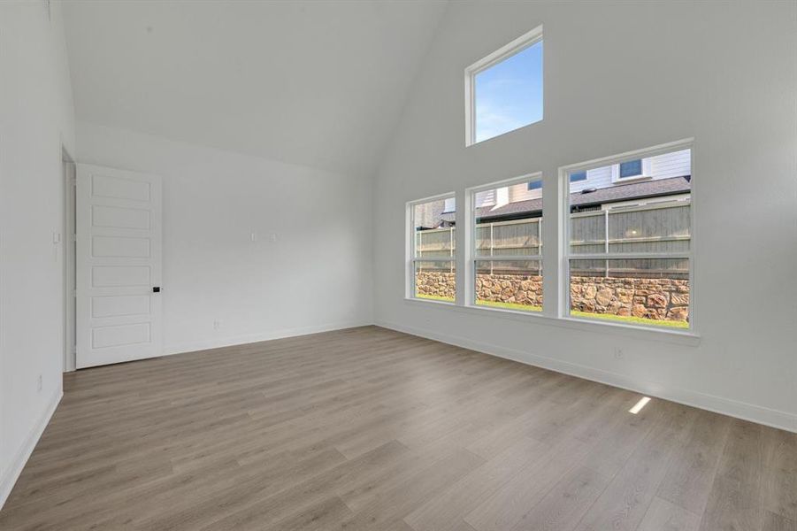 Spacious, unfurnished interior of a new home in Pecan Square – Classics, Northlake (Image 30).