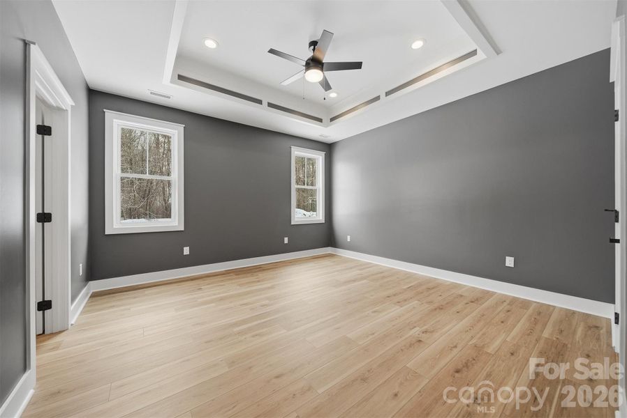 Spacious, unfurnished interior of a new home in , Maiden (Image 22).