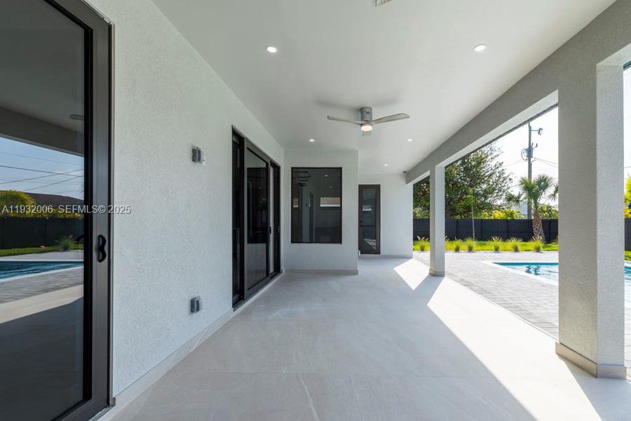 Exterior details and patio area of a home in , Cape Coral (Image 33).