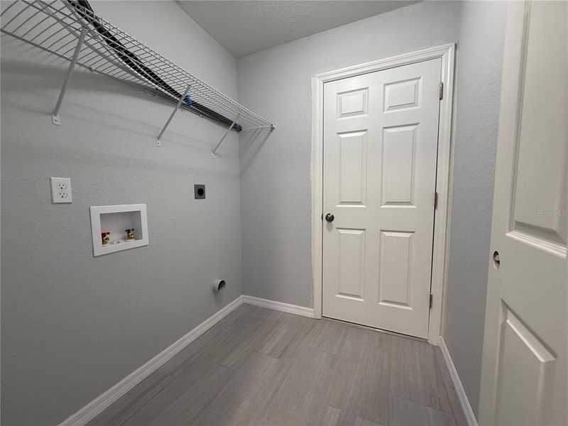 Spacious, unfurnished interior of a new home in , Ocklawaha (Image 7).