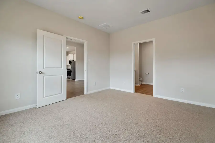 Spacious, unfurnished interior of a new home in Trails at Cochran Ranch, Waller (Image 18). Spacious, unfurnished interior of a new home in Trails at Cochran Ranch, Waller (Image 18).