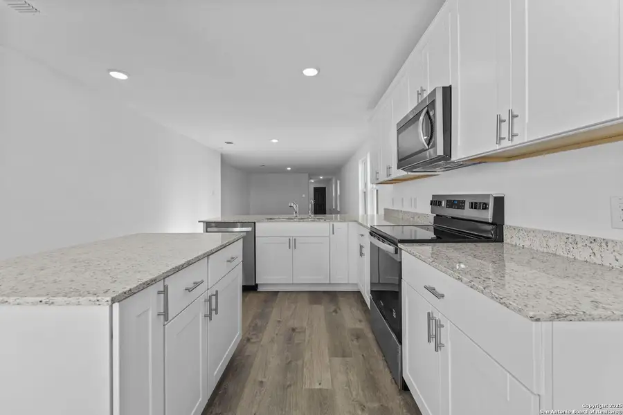 Furnished interior view inside a new home in Meadows at Clear Springs, New Braunfels (Image 8). Furnished interior view inside a new home in Meadows at Clear Springs, New Braunfels (Image 8).