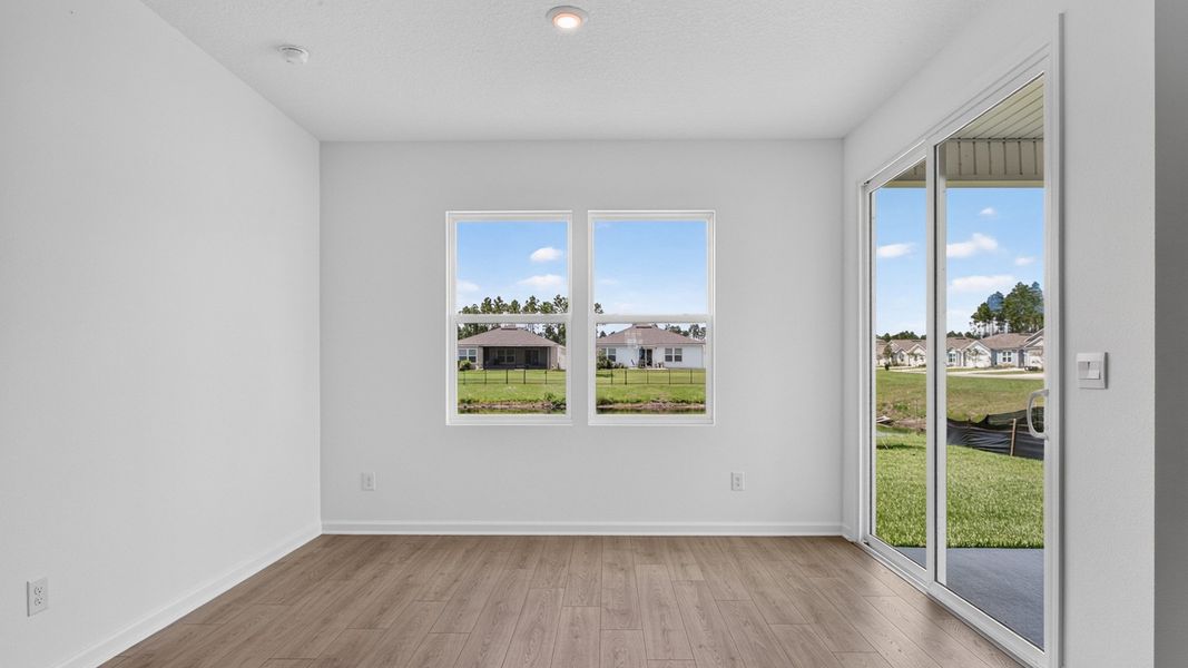 Representative unfurnished interior of a home built from the Alden by D.R. Horton in Broward Key, Jacksonville (Image 13).