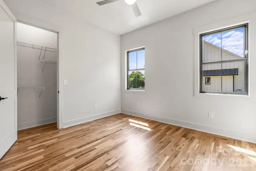 Spacious, unfurnished interior of a new home in , Lincolnton (Image 23).