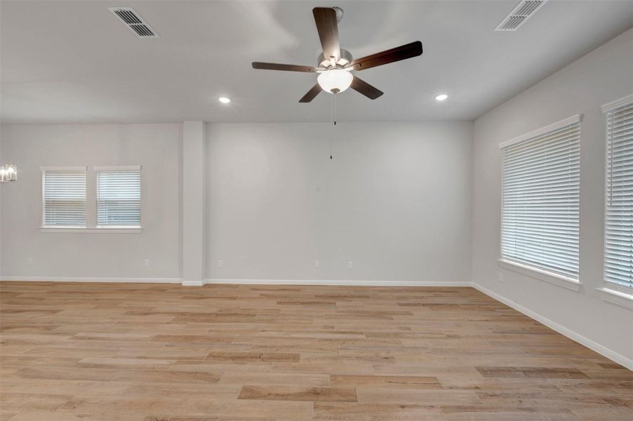 Spacious, unfurnished interior of a new home in Austin Point - Terrace Collection, Richmond (Image 27).