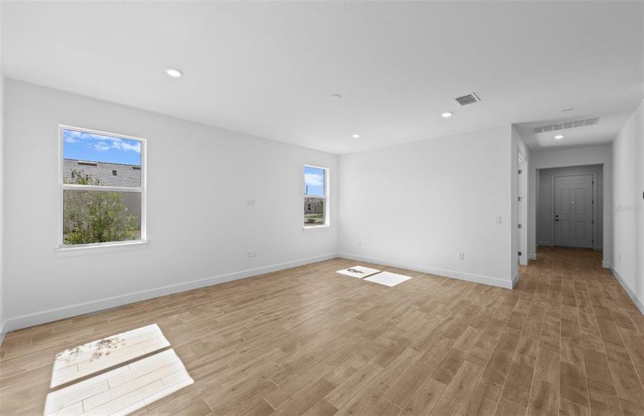 Spacious, unfurnished interior of a new home in Legacy Groves, Nokomis (Image 18).