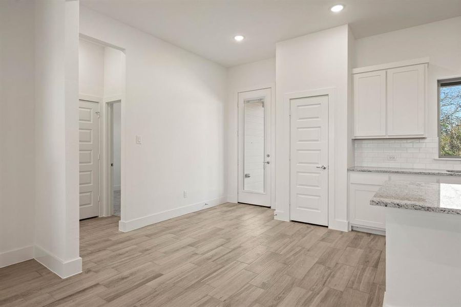 Spacious, unfurnished interior of a new home in Saddleback Estates, Boyd (Image 25).