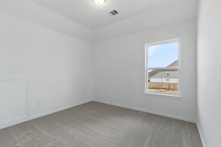 Spacious, unfurnished interior of a new home in Bridgeland Creekland Village, Cypress (Image 17).