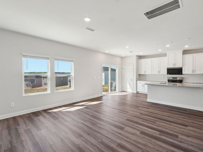 Spacious, unfurnished interior of a new home in Calico Creek, Cherryville (Image 14).