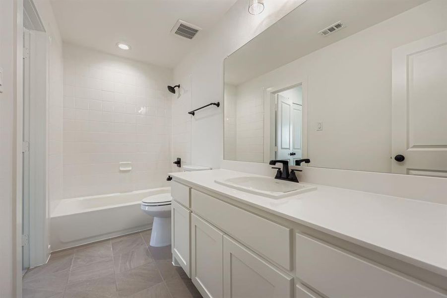 Furnished interior view inside a new home in BridgeWater 60s, Midlothian (Image 11).