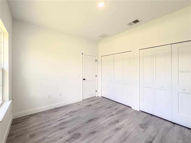 Spacious, unfurnished interior of a new home in , Ocala (Image 51).
