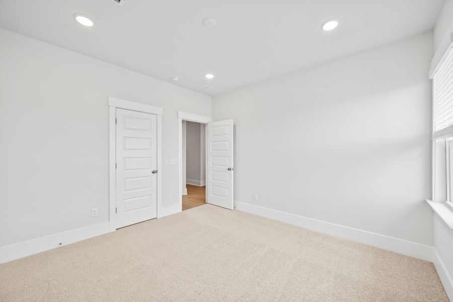 Spacious, unfurnished interior of a new home in Nexton, Summerville (Image 51).