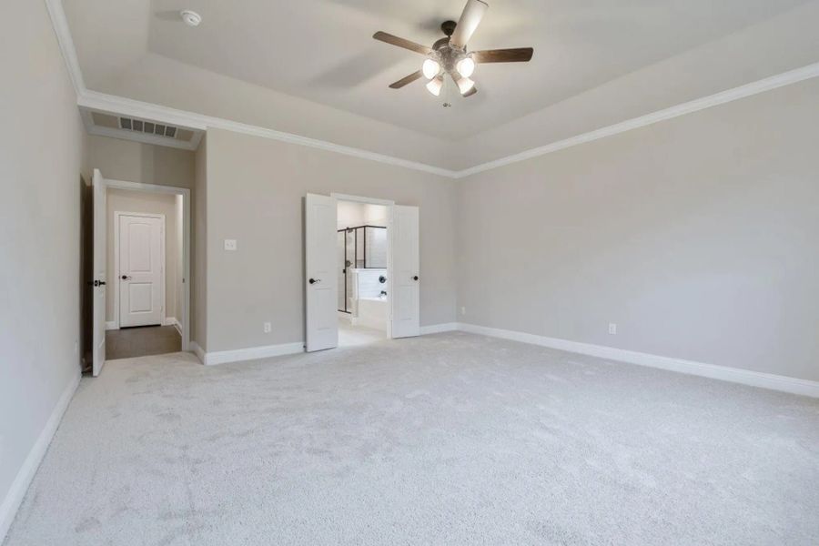 Image 89 representing the Concept 2373 by Landsea Homes in Coyote Crossing, Godley, TX. Image 89 representing the Concept 2373 by Landsea Homes in Coyote Crossing, Godley, TX.