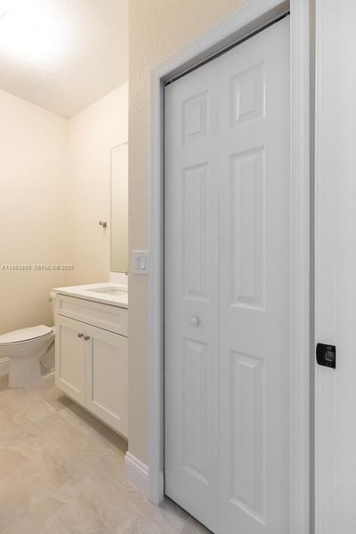 Furnished interior view inside a new home in , Tamarac (Image 35).