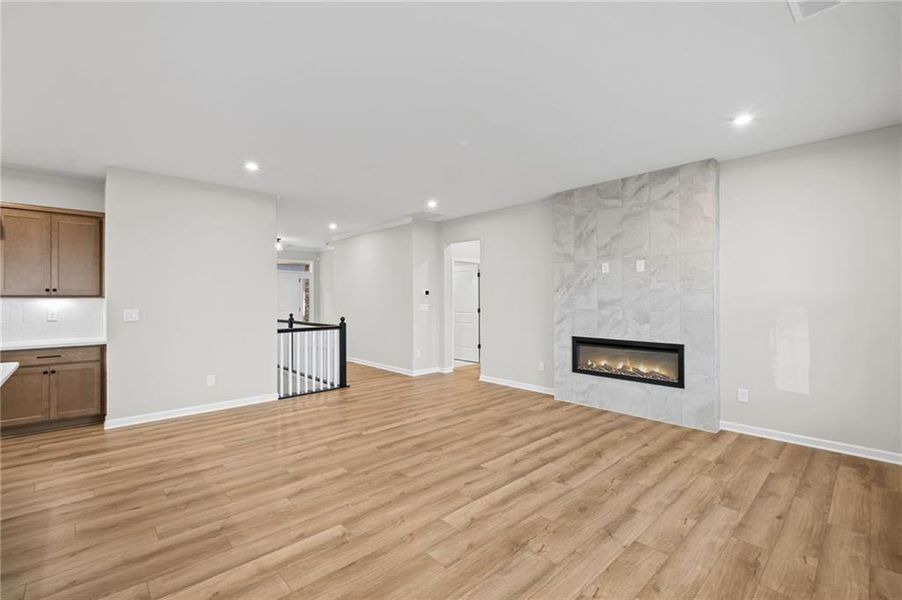Spacious, unfurnished interior of a new home in Easton Park, Dallas (Image 13). Spacious, unfurnished interior of a new home in Easton Park, Dallas (Image 13).