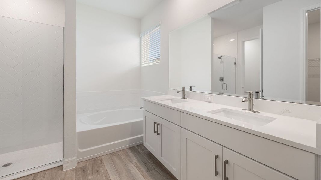 Representative furnished interior of a home built from the MADISON by D.R. Horton in Lakes of Mount Dora, Mount Dora (Image 10). Representative furnished interior of a home built from the MADISON by D.R. Horton in Lakes of Mount Dora, Mount Dora (Image 10).