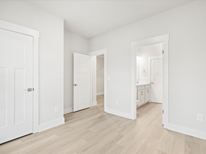 Spacious, unfurnished interior of a new home in Cedar Shoals - Signature Collection, Piedmont (Image 8).