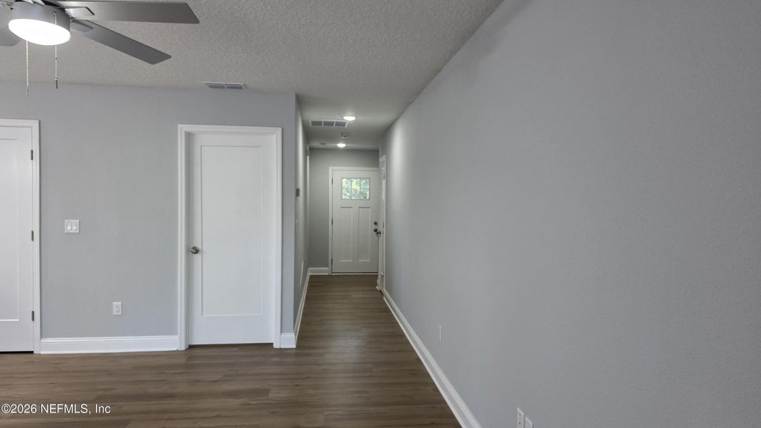 Spacious, unfurnished interior of a new home in , Jacksonville (Image 36).