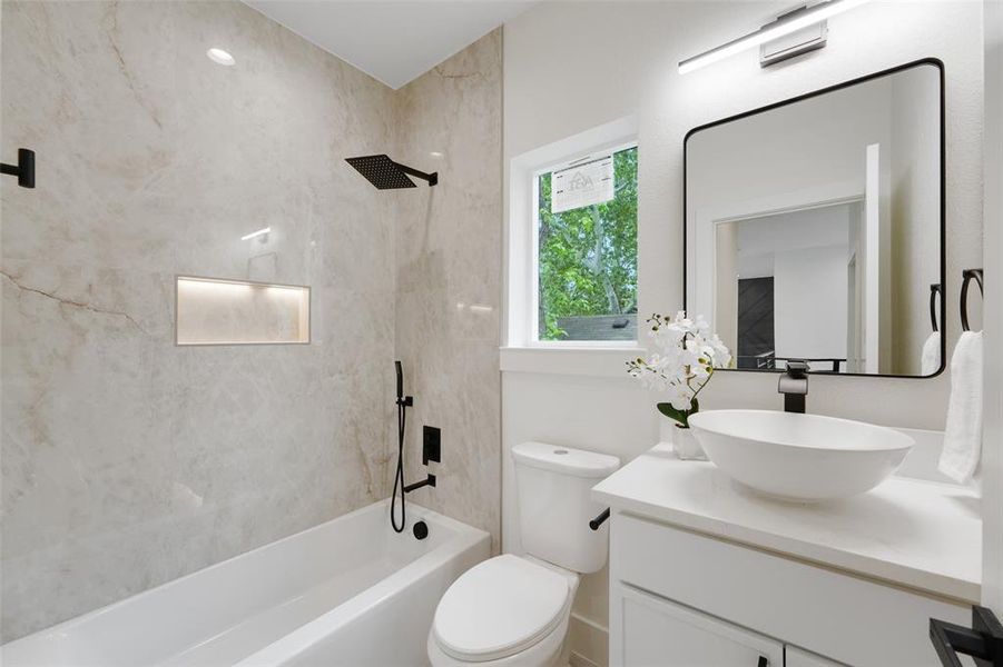 Furnished interior view inside a new home in , Dallas (Image 26).