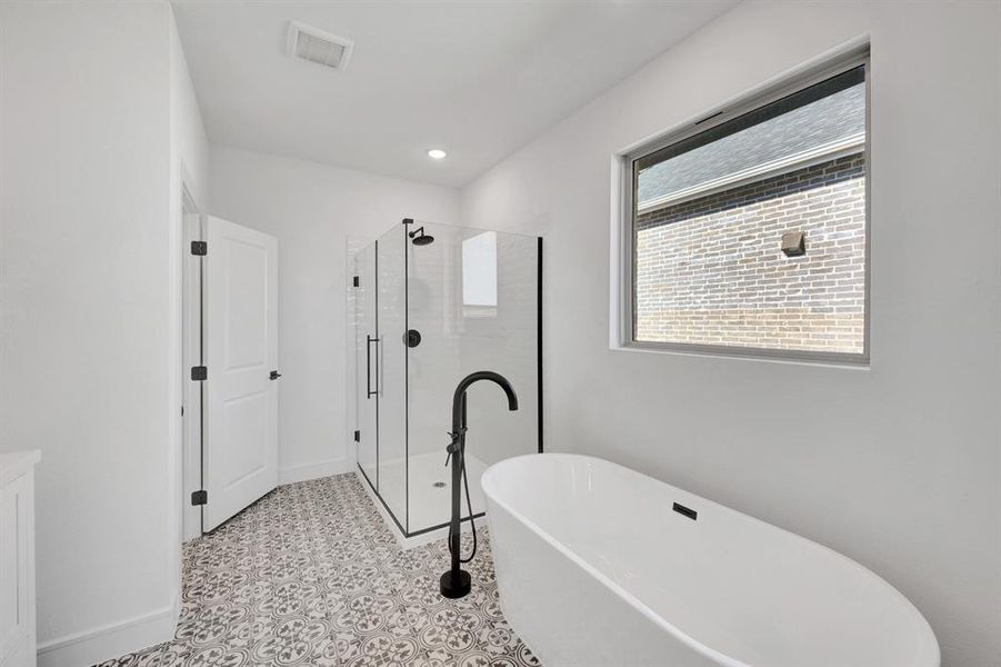 Furnished interior view inside a new home in Heritage Ranch, Sherman (Image 18). Furnished interior view inside a new home in Heritage Ranch, Sherman (Image 18).