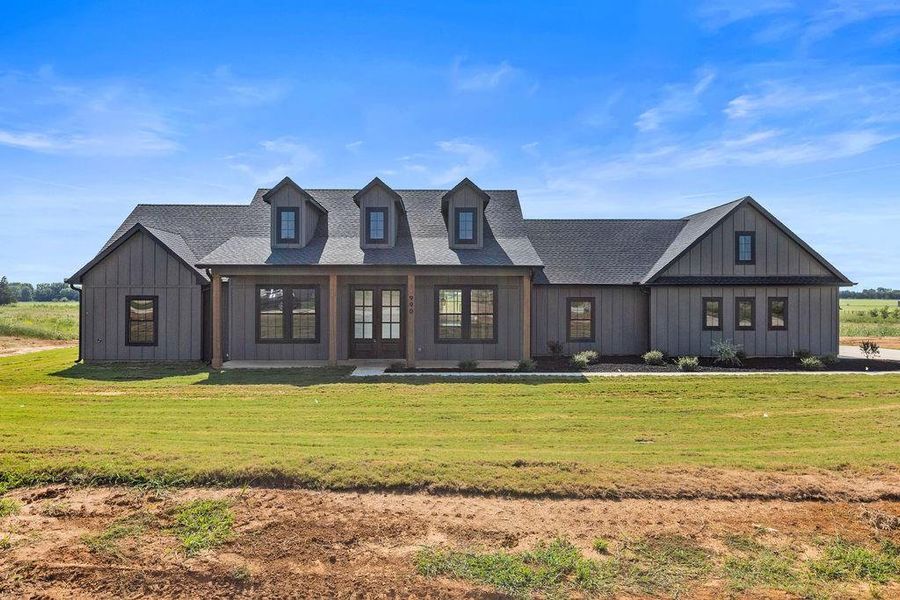 Image 32 of a home in . Image 32 of a home in .