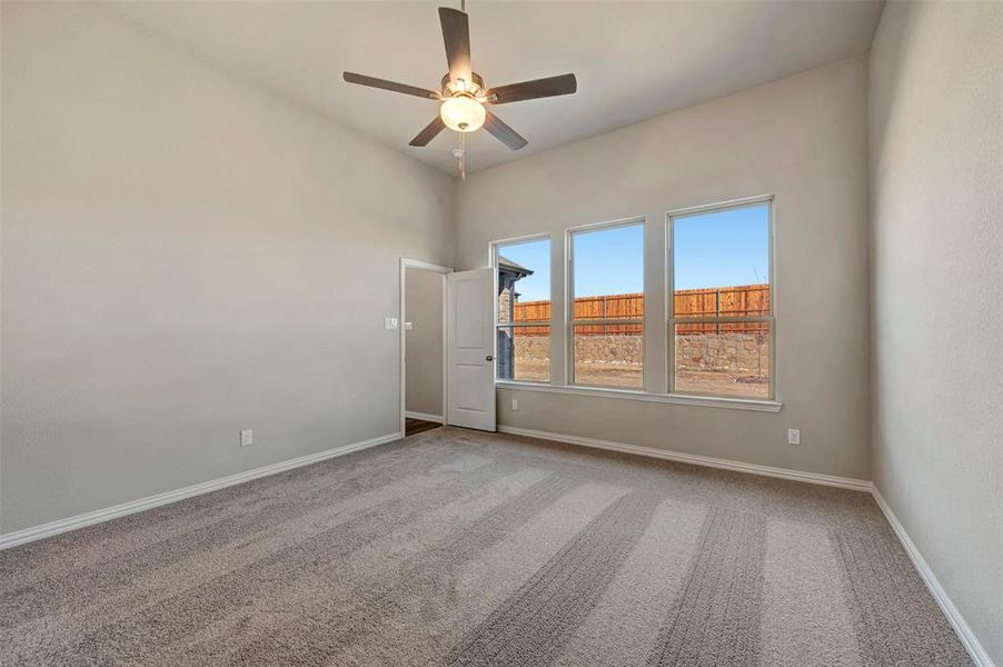 Spacious, unfurnished interior of a new home in Sagebrook, Argyle (Image 35).