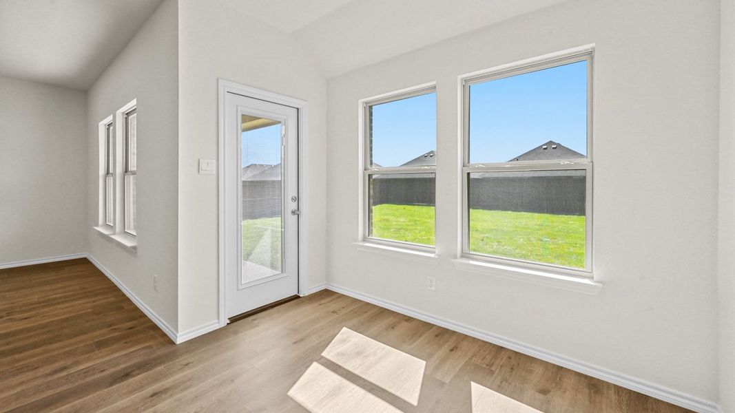 Representative unfurnished interior of a home built from the Ashburn by D.R. Horton in Corsicana Commons, Corsicana (Image 17).