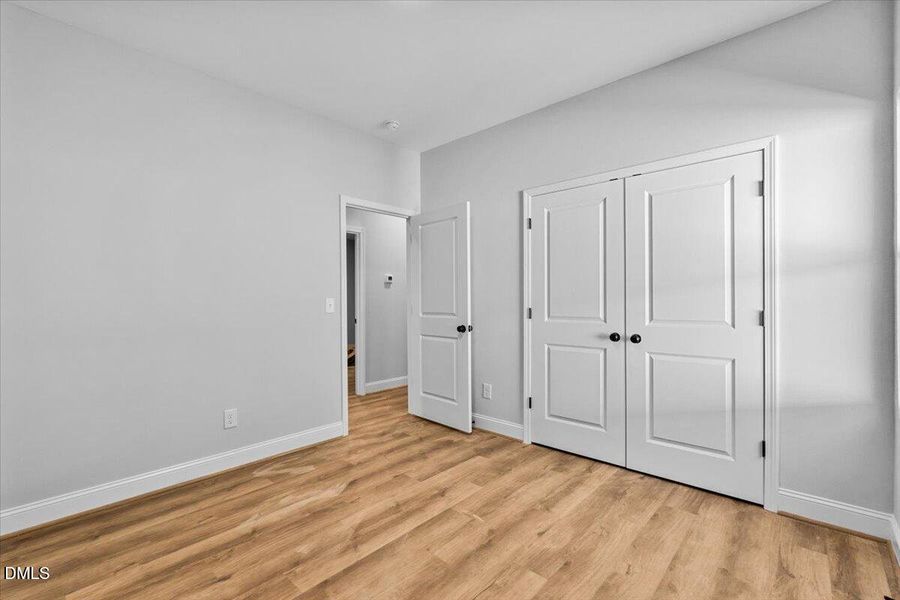 27-Lan 1181 Flora-27