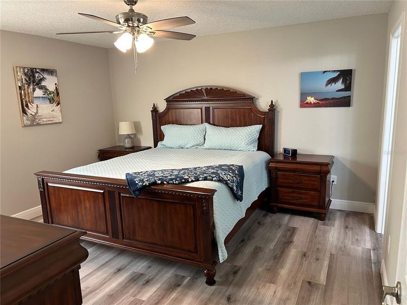 Furnished interior view inside a new home in , Dunnellon (Image 11).