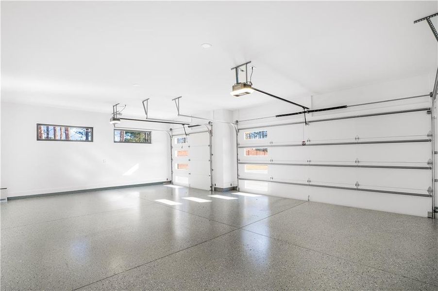 Spacious, unfurnished interior of a new home in , Lawrenceville (Image 69).