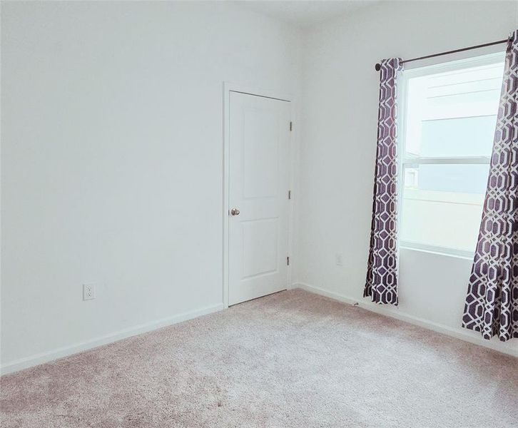 Spacious, unfurnished interior of a new home in , Haines City (Image 8).