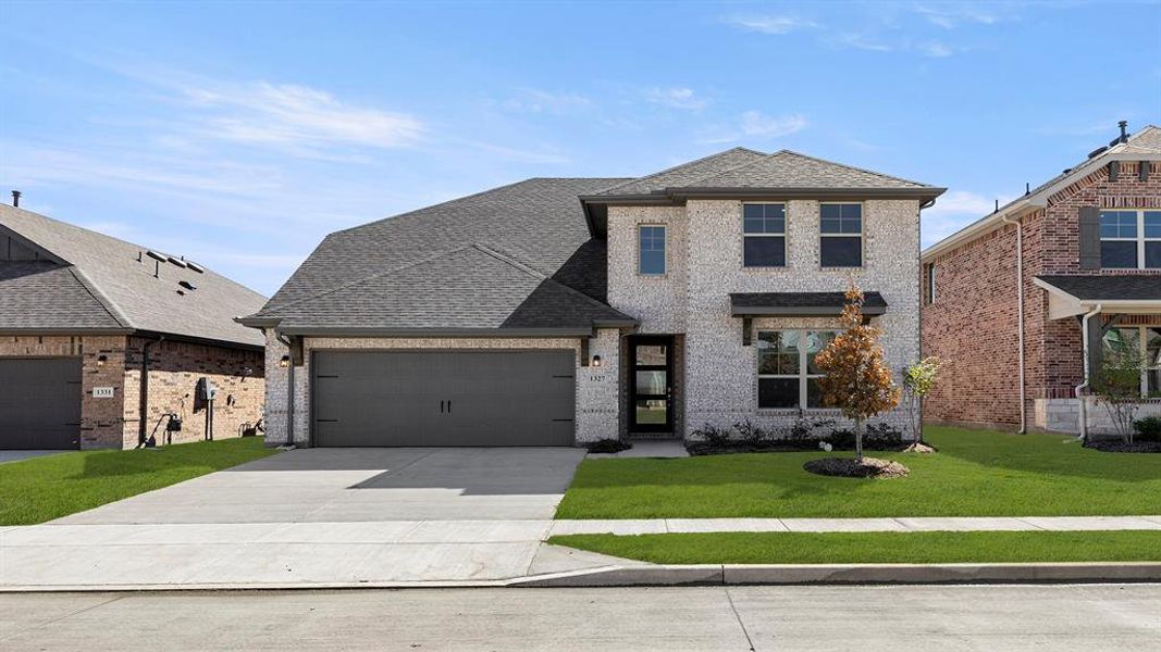 01. 1327 Burgess - Front