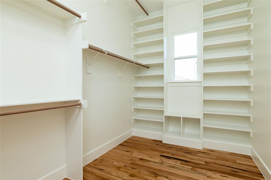 Spacious, unfurnished interior of a new home in , Cleburne (Image 31).