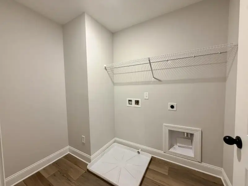 Spacious, unfurnished interior of a new home in Villas at Dawsonville Townhomes, Dawsonville (Image 25). Spacious, unfurnished interior of a new home in Villas at Dawsonville Townhomes, Dawsonville (Image 25).