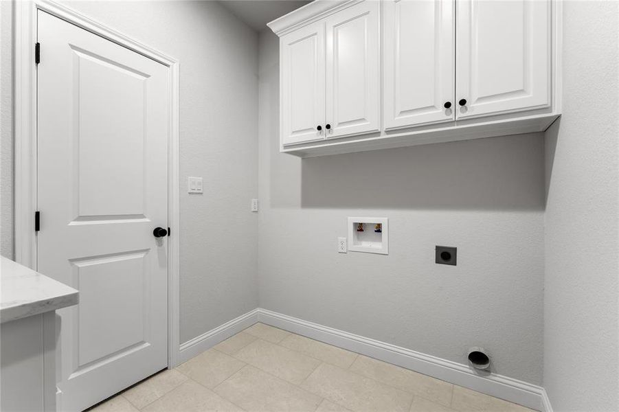 Spacious, unfurnished interior of a new home in , Waco (Image 31).