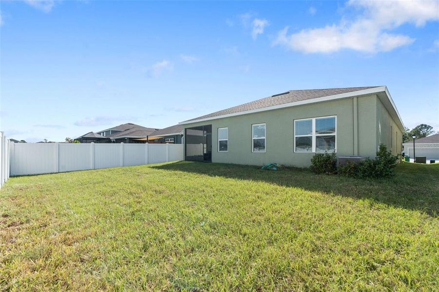 Exterior details and patio area of a home in , Wesley Chapel (Image 27).