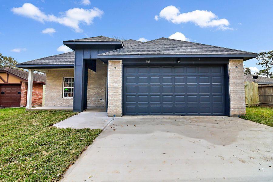 PICTURES ARE A PREVIOUS BUILT HOME SELECTIONS WILL VARY