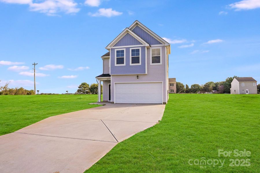 Image 33 of a home in .