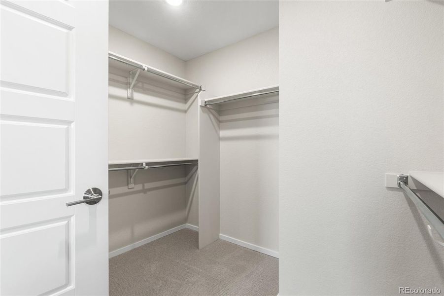 Spacious, unfurnished interior of a new home in Painted Prairie, Aurora (Image 14).