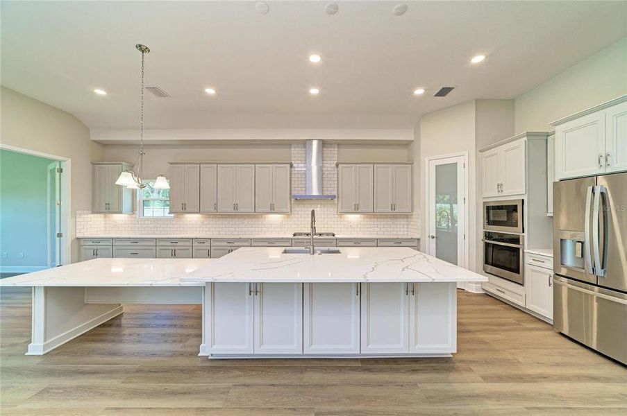 Furnished interior view inside a new home in Crestwood Estates, Valrico (Image 8).