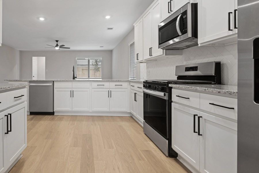 Furnished interior view inside a new home in Magnolia Woods, Magnolia (Image 4).