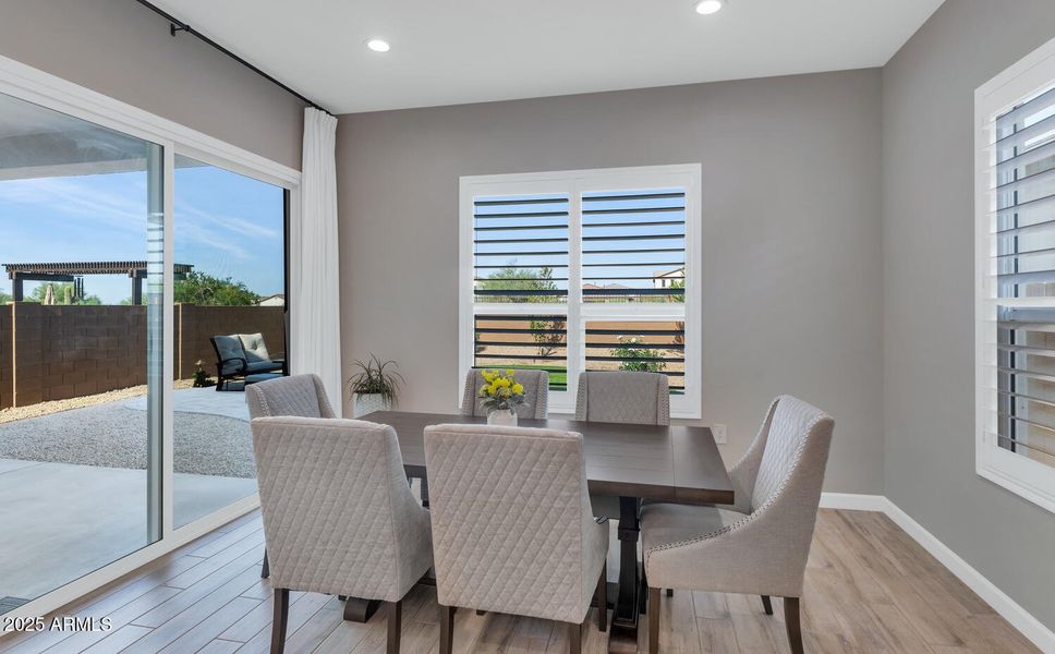 21840 N 61st Wy-large-021-028-21840 N 61