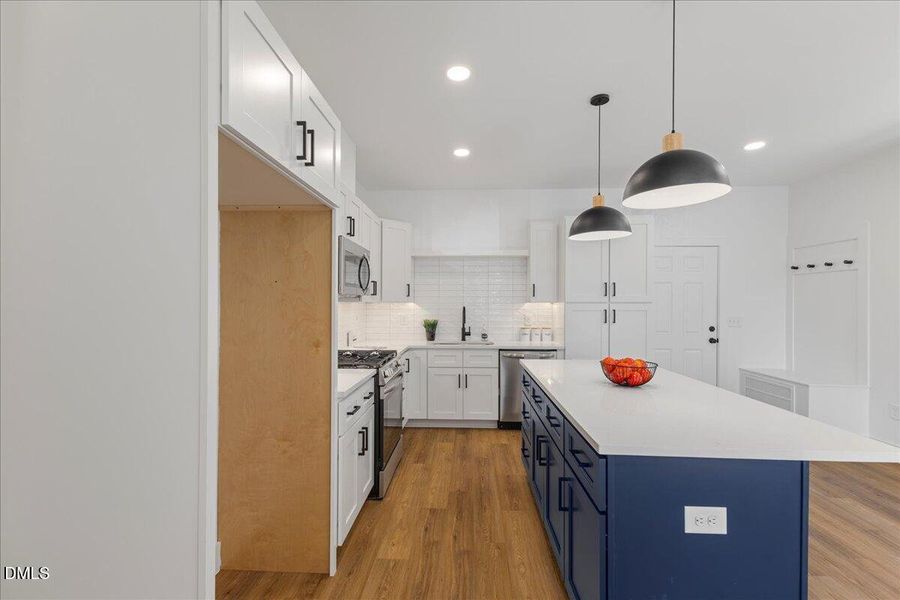 07-803 Dupree St B