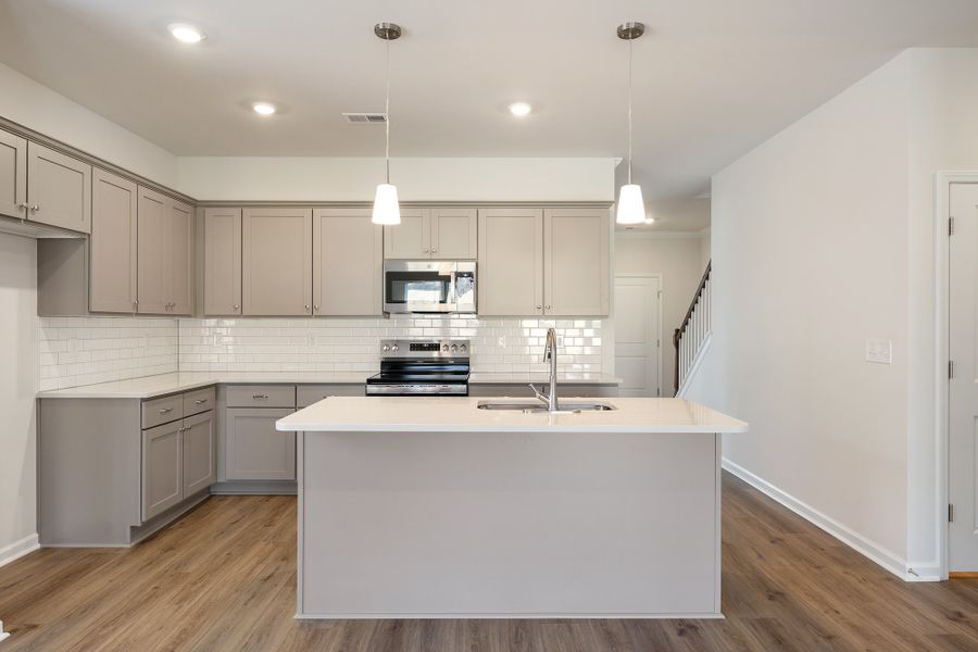 Furnished interior view inside a new home in Dove Hollow, Chesnee (Image 8).